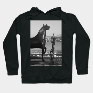 "L'homme et le cheval" - a statue by Schwarz. Parc Mon-Repos, Geneva, Switzerland Hoodie